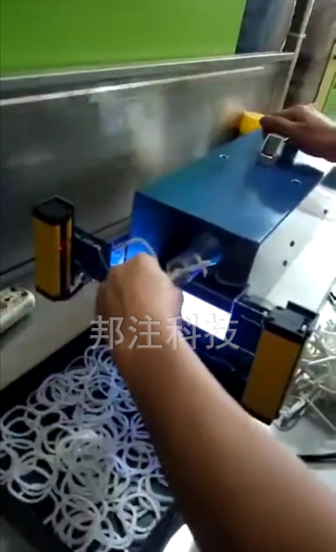 自动化切水口图5.jpg
